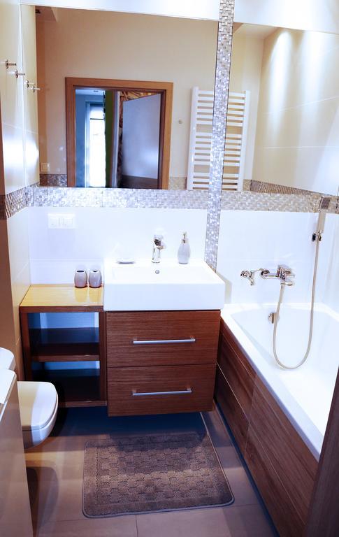 Apartament Teresa W Uniejowie Esterno foto